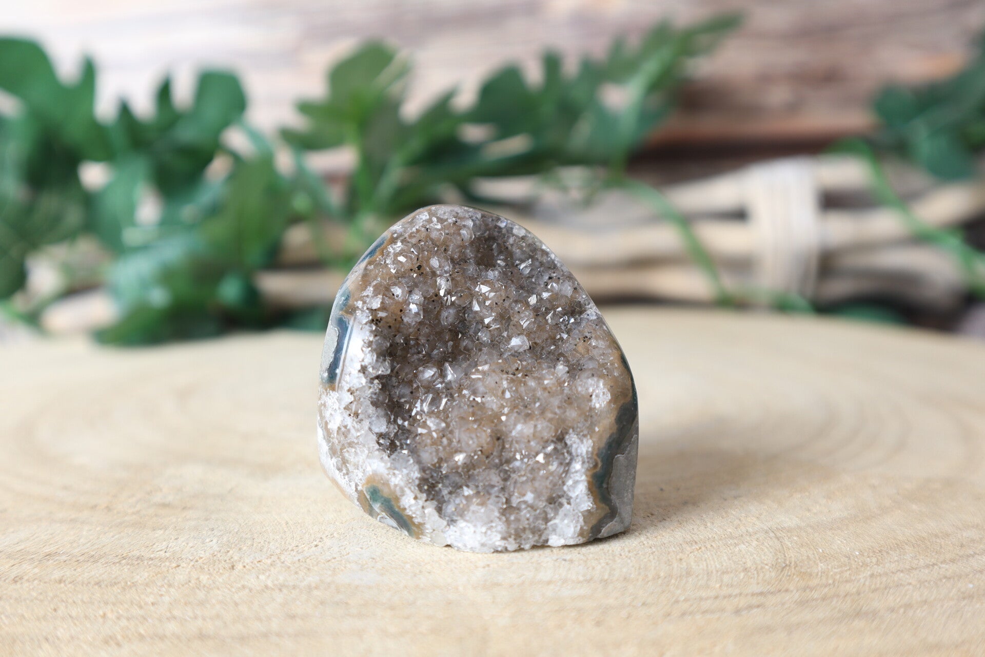 Rainbow Amethist cutbase 17