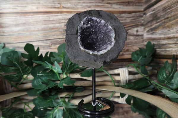 Amethist geode op standaard 0218