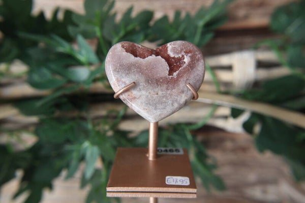 Roze amethist hart op standaard #0465