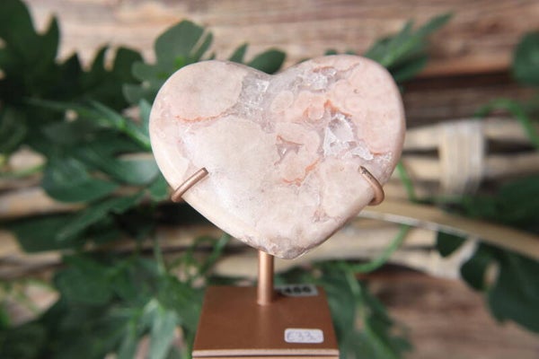 Roze amethist hart op standaard #0456