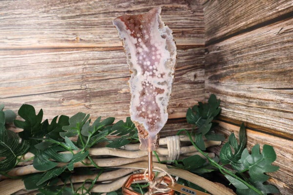 Roze amethist slab op standaard #0335