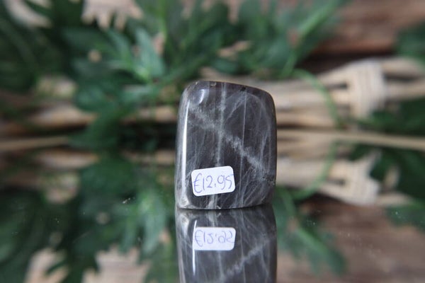 Labradoriet freeform sculptuur #0659