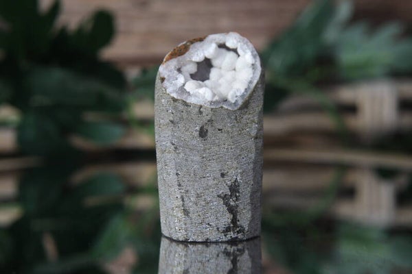 Okeniet geode #0677