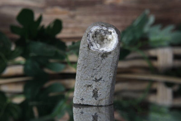 Okeniet geode #0681