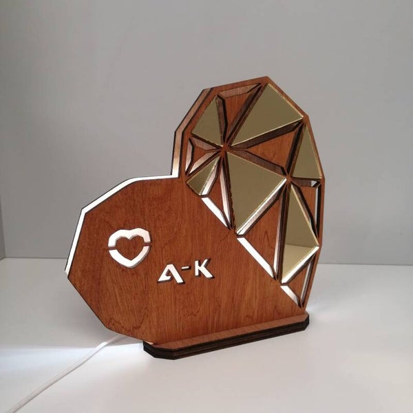 Επιτραπέζιο φωτιστικό καρδιά.