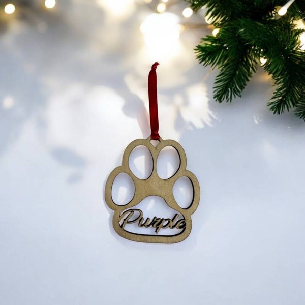 boule de noël patte de chien en bois gravé personnalisée modèle 3