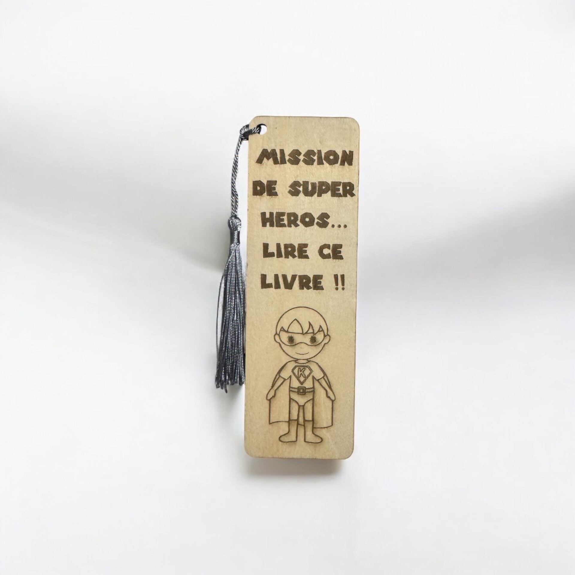 Marque page en bois personnalisé gravé SUPER HEROS