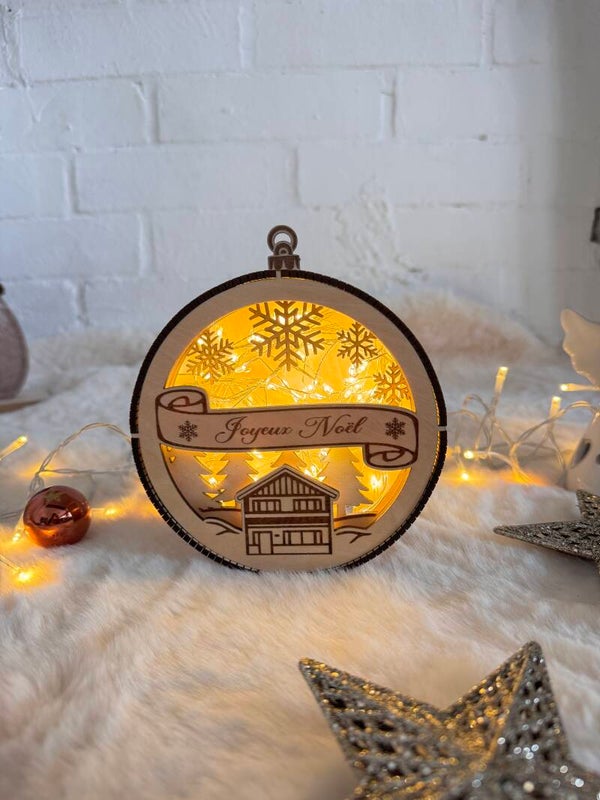 Lampe de Noël en bois personnalisée Décor chalet lumineux
