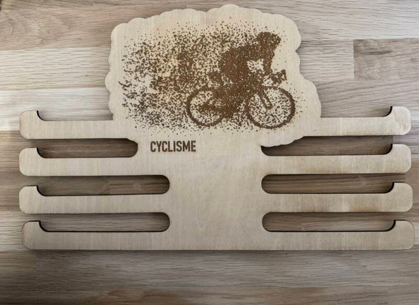 Porte médailles personnalisé Cyclisme en bois gravé
