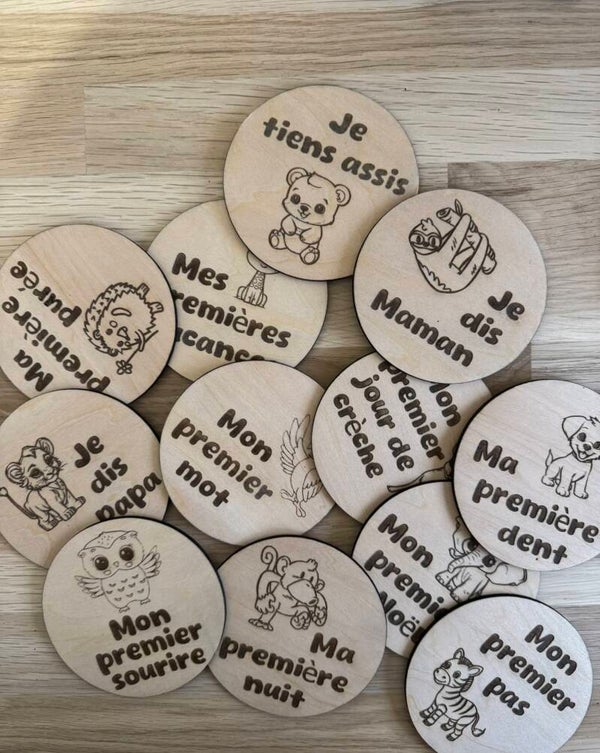 Cartes étapes mes premières fois bébé en bois gravé ANIMAUX
