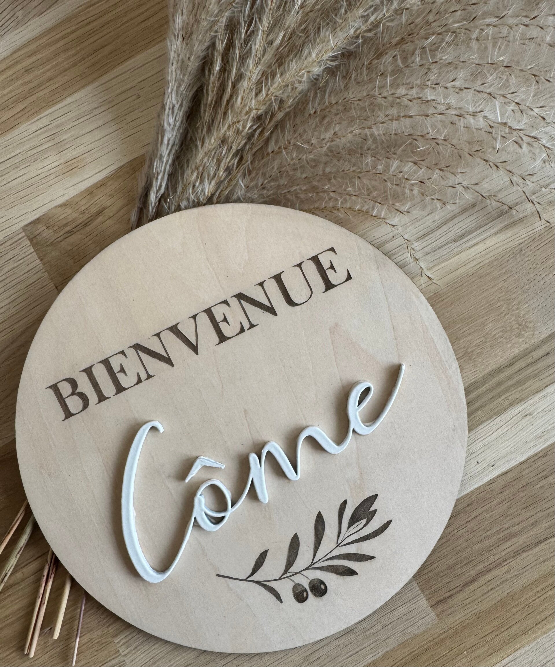 Carte de bienvenue bébé en bois personnalisée