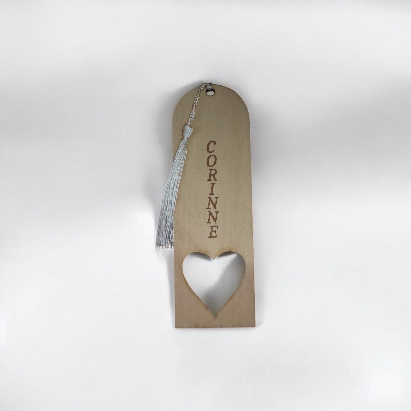 Marque page en bois gravé COEUR a personnaliser