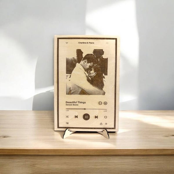 Affiche spotify en bois gravé avec photo et chanson préférée