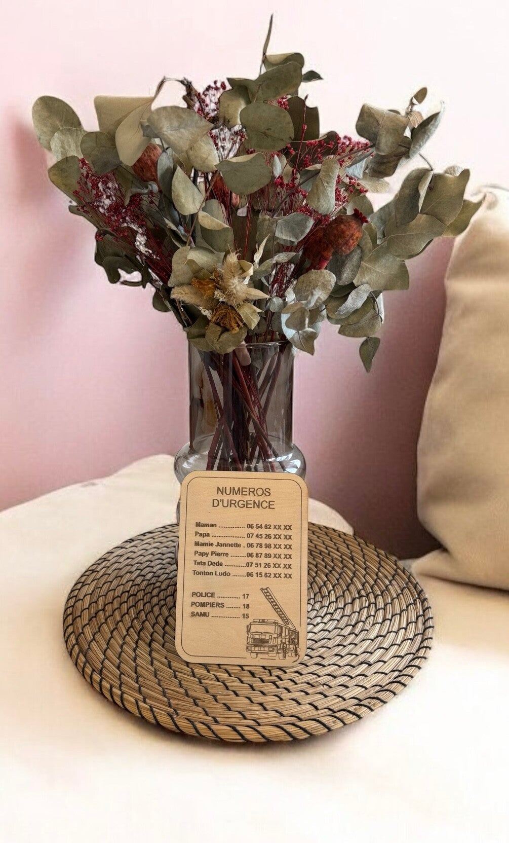 Plaque numéros d’urgence en bois à personnaliser