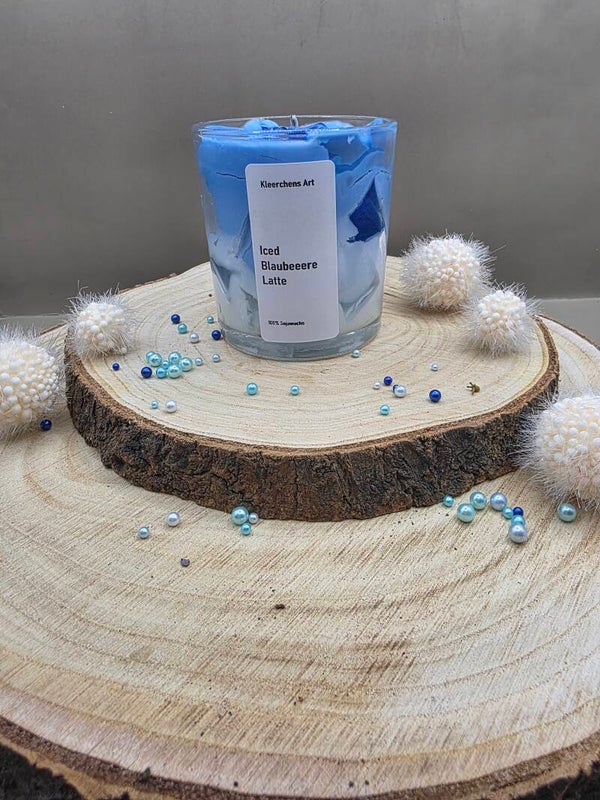 Iced Blaubeere Latte