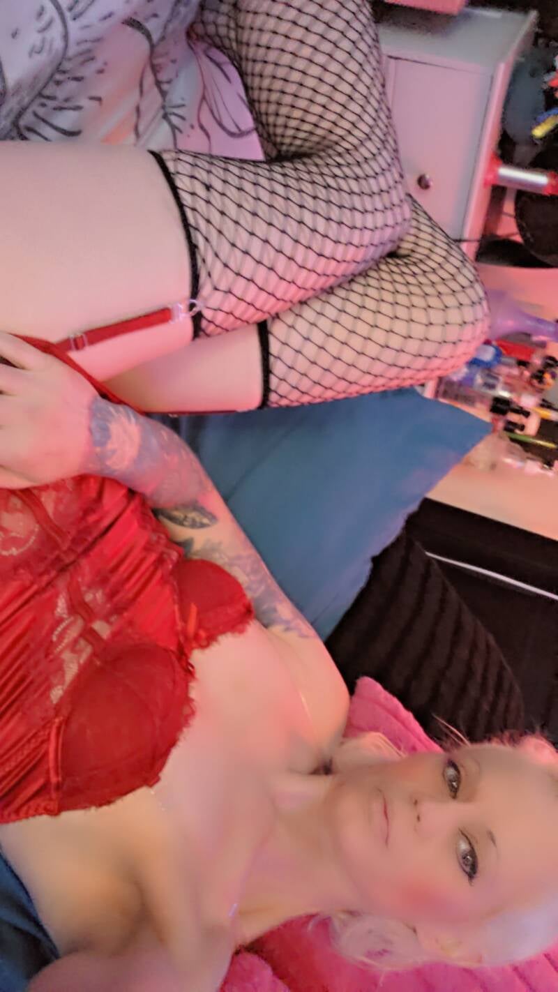 snapchat-2123682527-standard.jpg