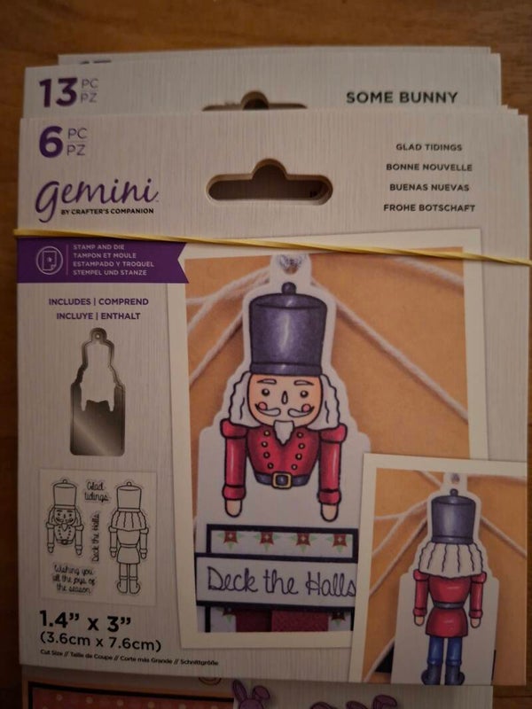 Crafters Companion Stempel und Stanzform „Frohe Botschaften“ (GEM-STD-GLTI)