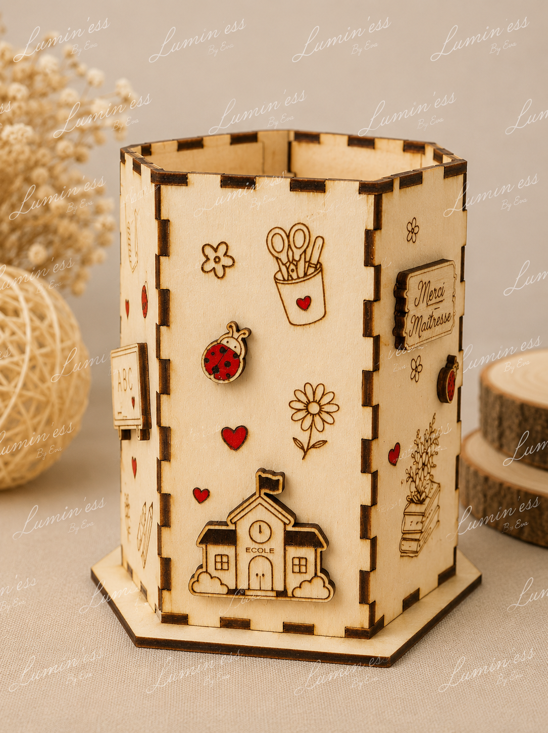 🌸 Pot à crayons personnalisé en bois – Cadeau Maîtresse, Maître, ATSEM ou AESH 🌸