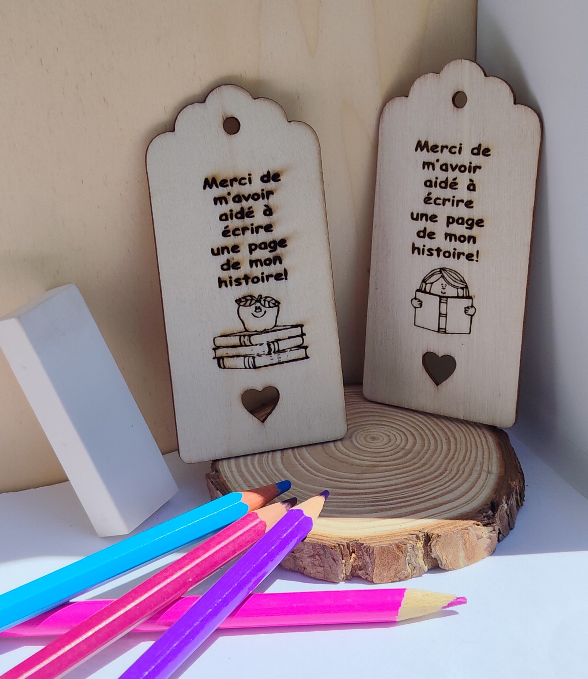 📚 Marque-page en bois – Souvenir plein d’émotion