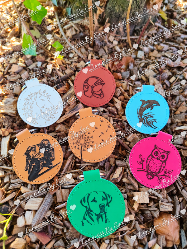 ✨ Porte-clés personnalisés avec motifs gravés – Modèles au choix ✨