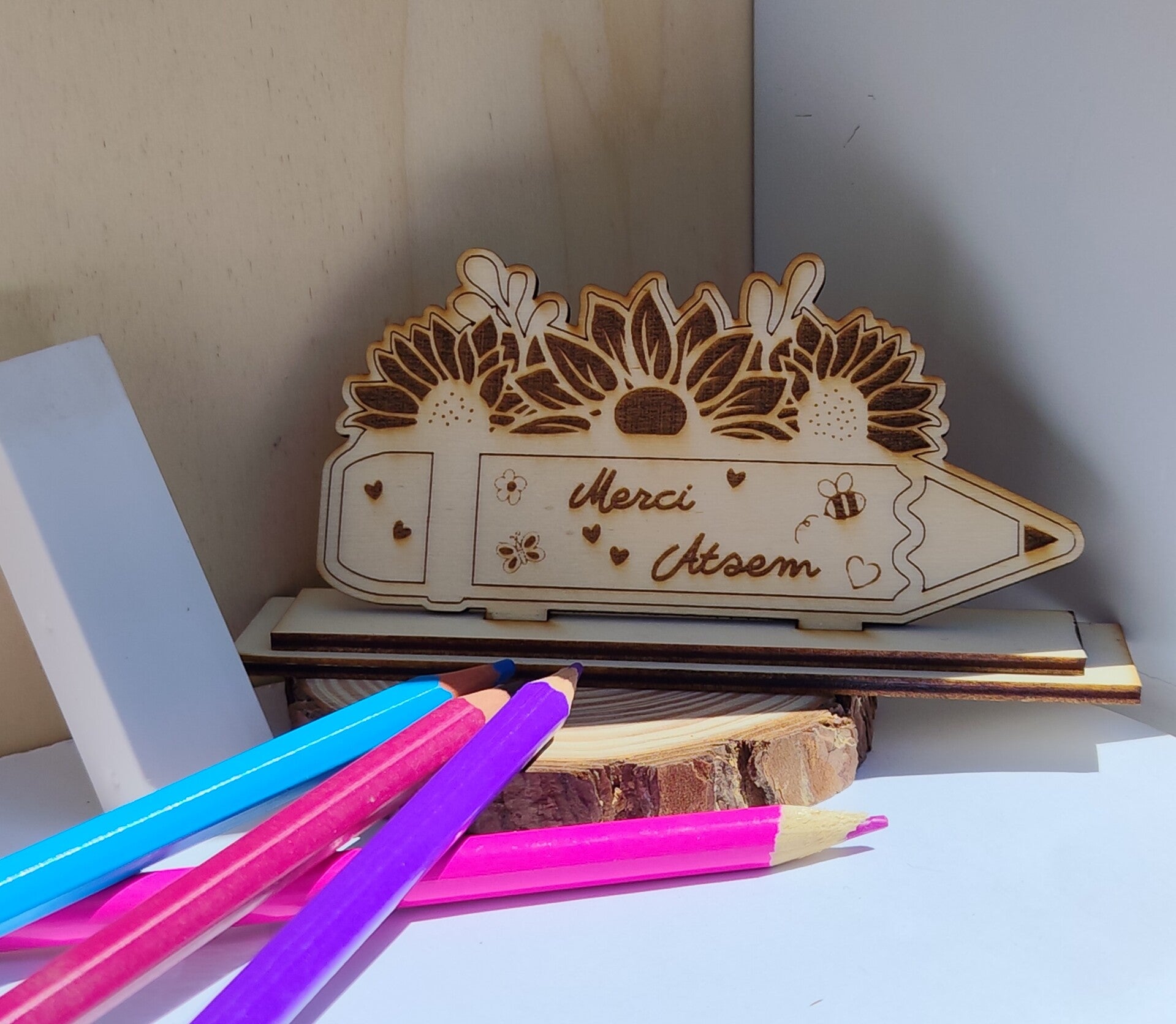 🌻 Décoration en bois – Merci ATSEM