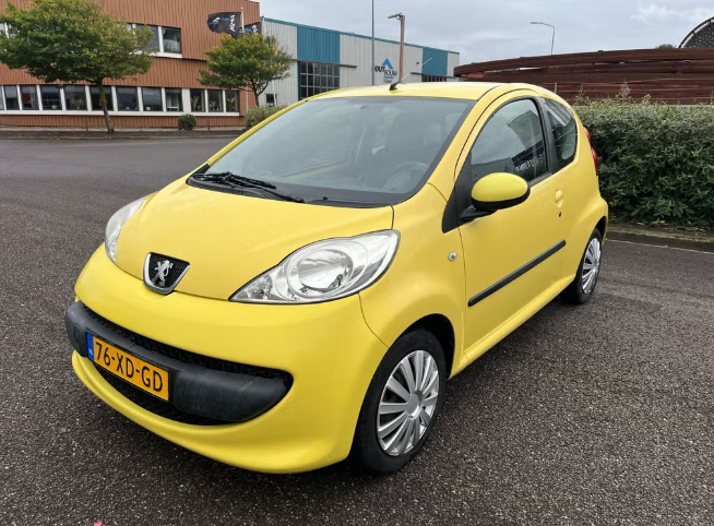 Peugeot 107 1.0 Nieuwe apk. 3DR 2007 Geel