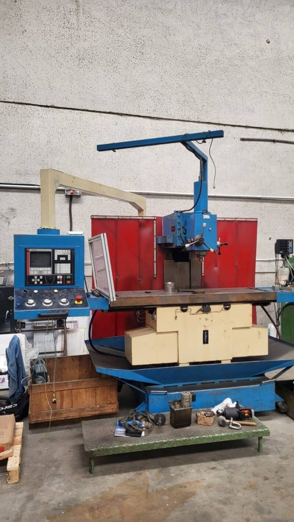 Fresadora CNC CME modelo FC1100.
