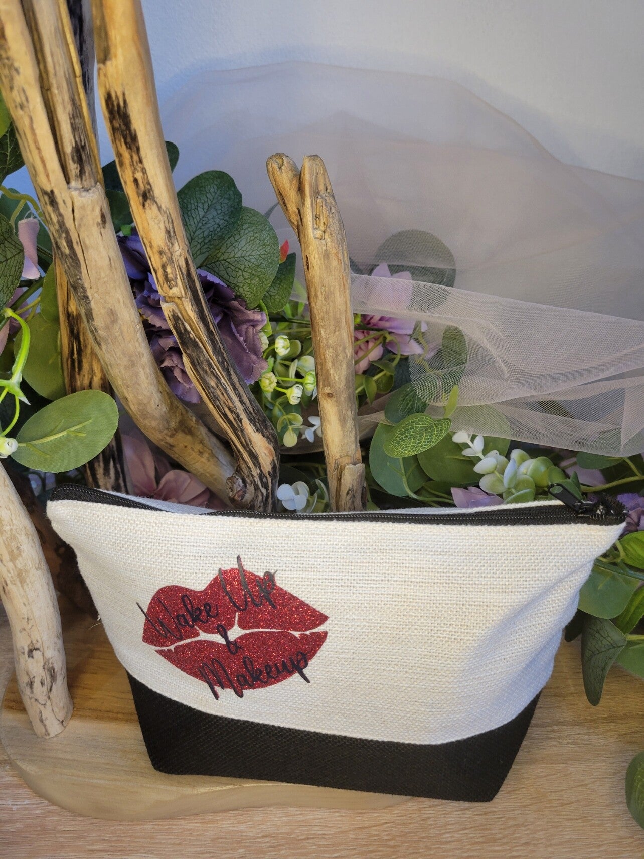 Trousse “Wake up & Make up” – création unique “Wake up & Make up” 💋