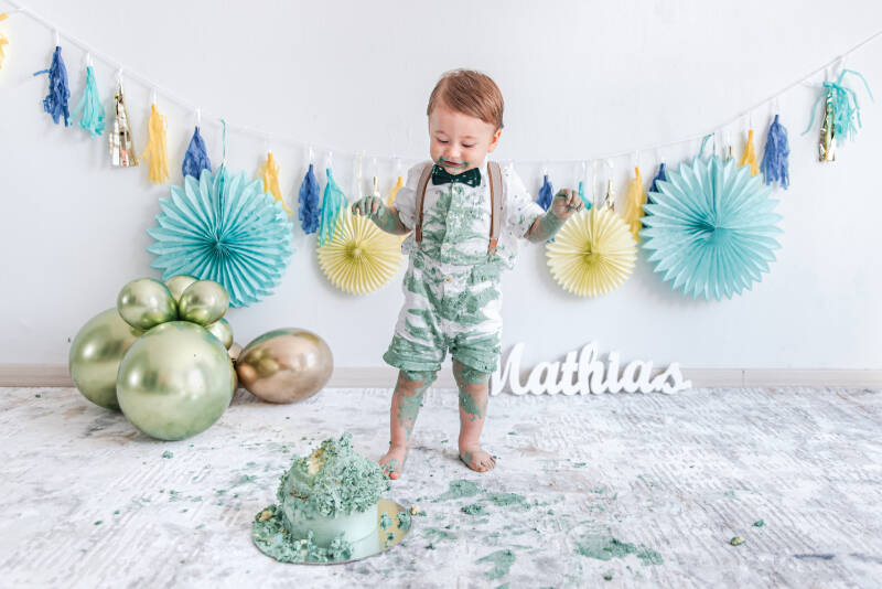 Cake smash limburg, cake smash fotoshoot ,verjaardagsshoot, eerste verjaardag