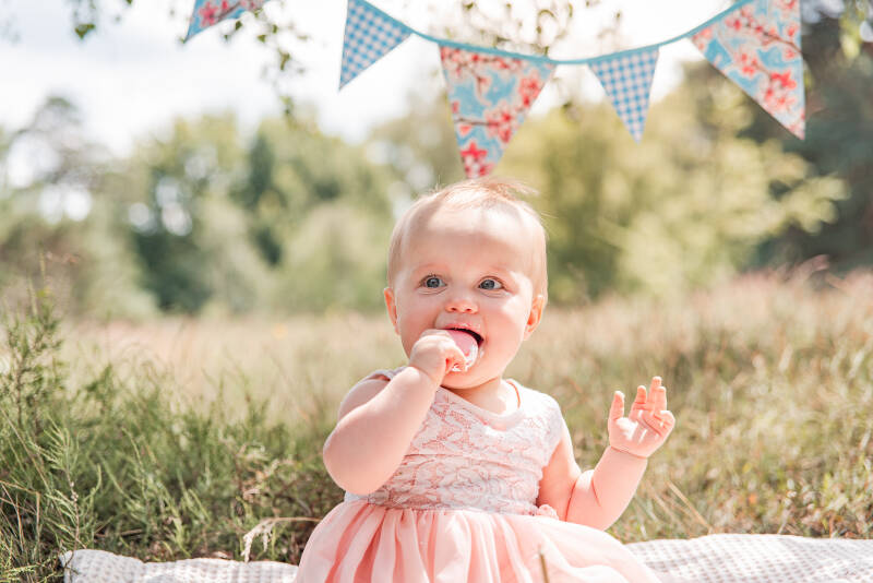 Cake smash limburg, cake smash fotoshoot ,verjaardagsshoot, eerste verjaardag