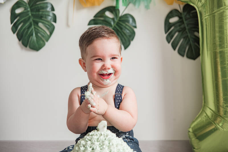 Cake smash limburg, cake smash fotoshoot ,verjaardagsshoot, eerste verjaardag