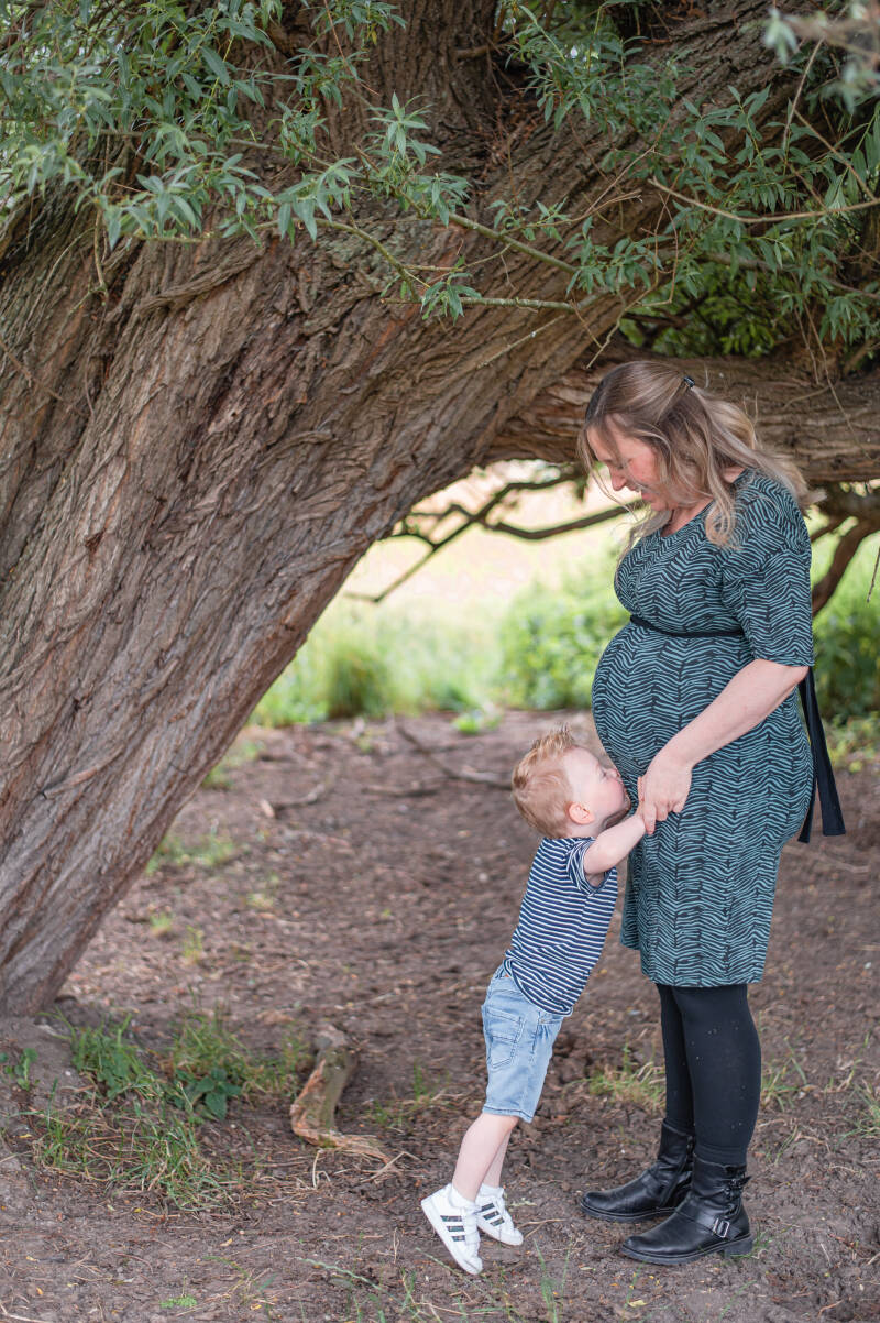 Lisa van Geenen Fotografie, Zwangerschapsfotograaf Limburg, zwangerschapsfotografie, zwangerschap, fotografie