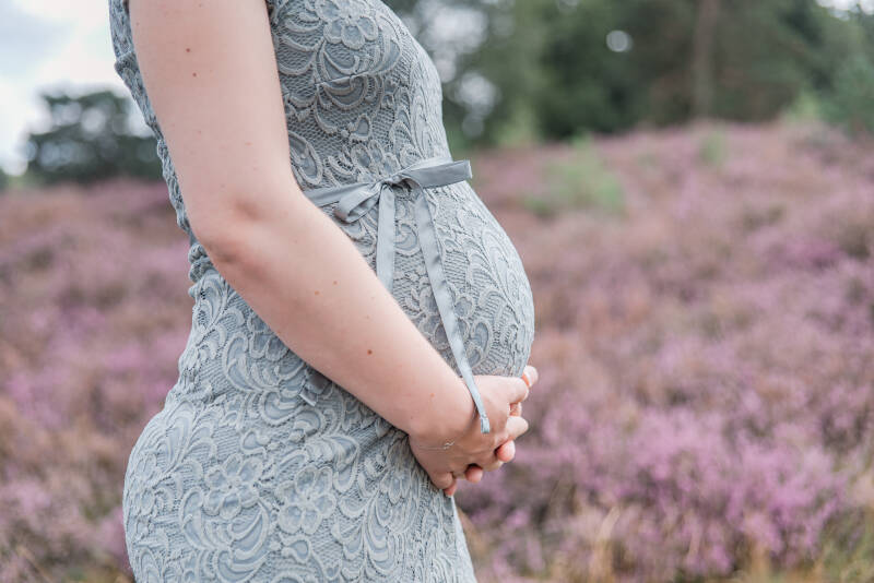 Lisa van Geenen Fotografie, Zwangerschapsfotograaf Limburg, zwangerschapsfotografie, zwangerschap, fotografie