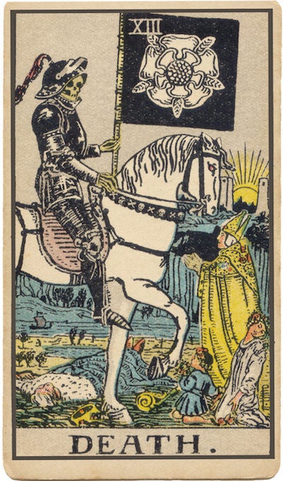 Carta de La Muerte del Tarot. Un esqueleto a caballo con una bandera que simboliza el final de un ciclo, la transformación y el renacimiento.
