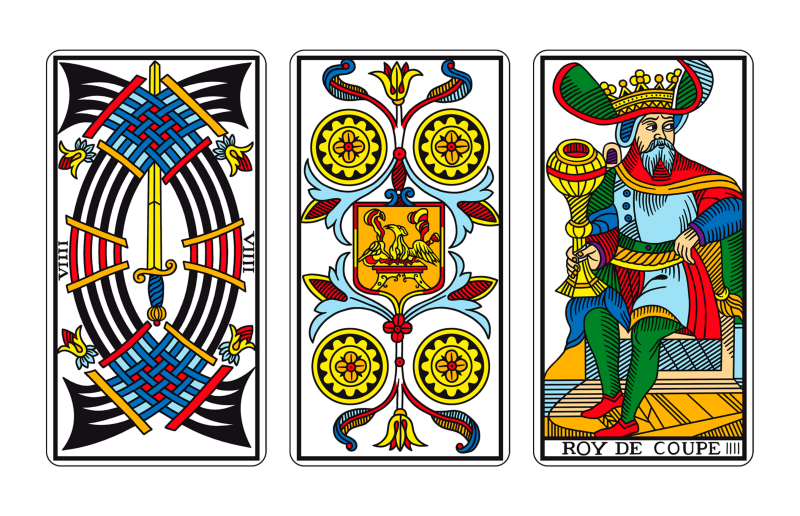 Tríada de Tarot: NUEVE DE ESPADAS, CUATRO DE OROS Y REY DE COPAS