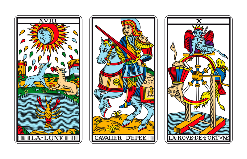 Tríada de Tarot: LUNA, CABALLO DE ESPADAS Y RUEDA DE FORTUNA