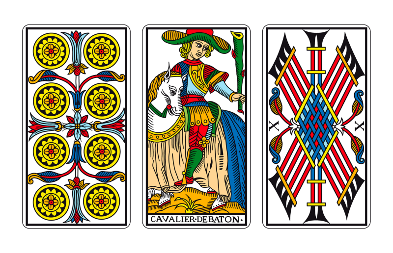 Tríada de Tarot: OCHO DE OROS, CABALLO DE BASTOS Y DIEZ DE BASTOS