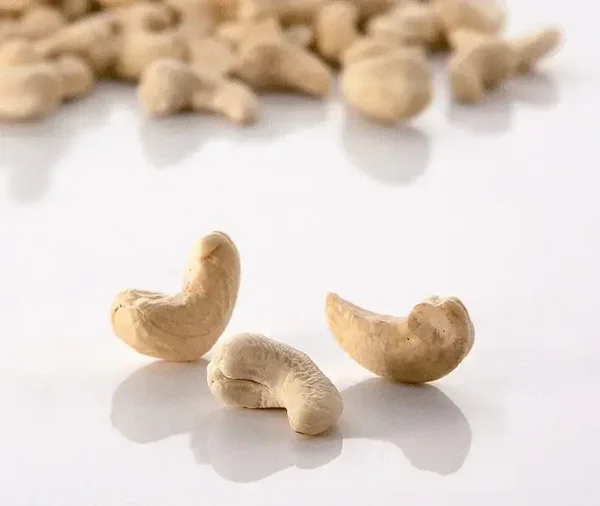 Cashew-Nüsse (verschiedene Variationen)
