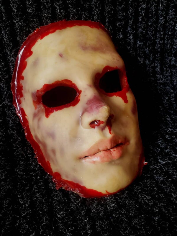 Abgezogenes Gesicht - Maske