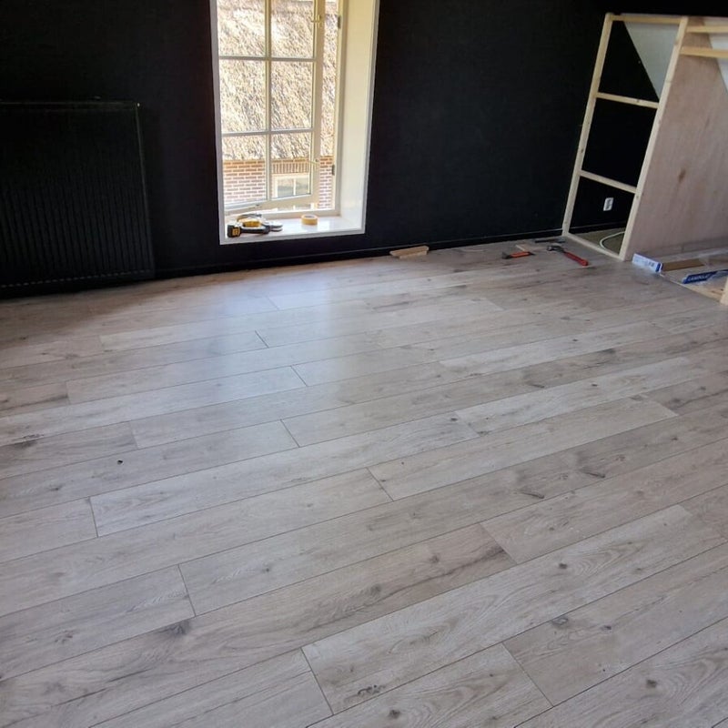 slaapkamer-renovatie-laminaat