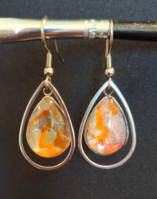 Oorbellen 'Drup' oranje/zilver