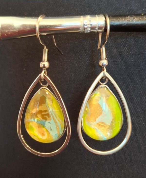 Oorbellen 'Drup' lime/turkoois/goud