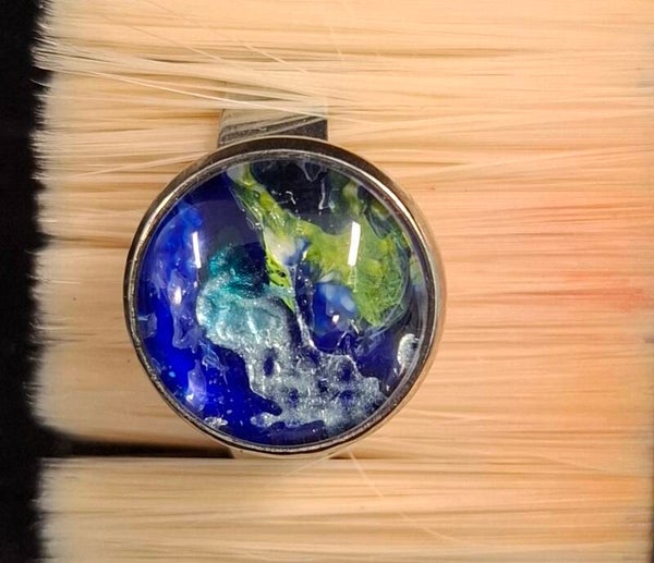 Ring zilverkleur blauw/lime