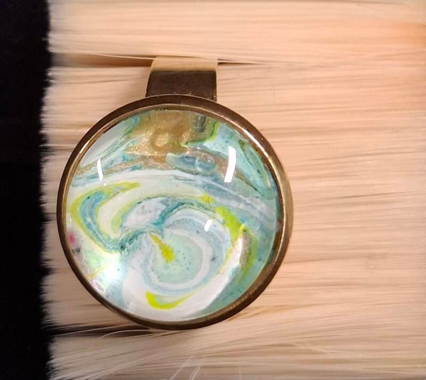 Ring goudkleur wit/lime/goud
