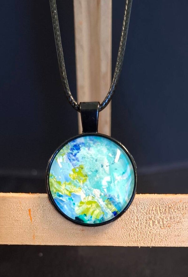 Ketting zwart metaal rond turkoois/lime