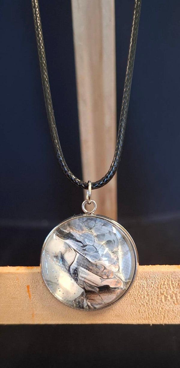Ketting zilver rond zwart/wit
