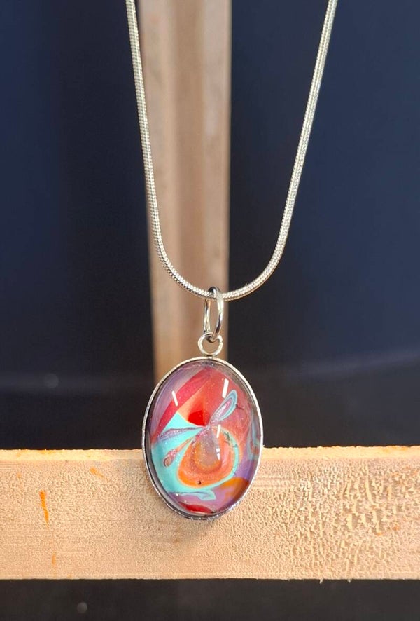 Ketting zilver ovaaltje rood/turkoois/paars