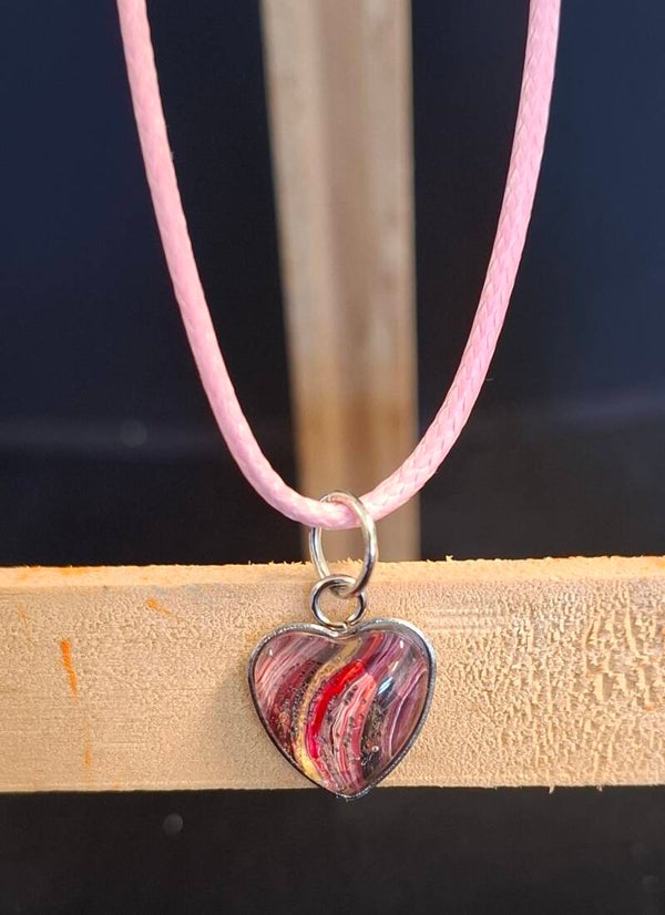 Ketting zilver hartje rood/roze/zwart