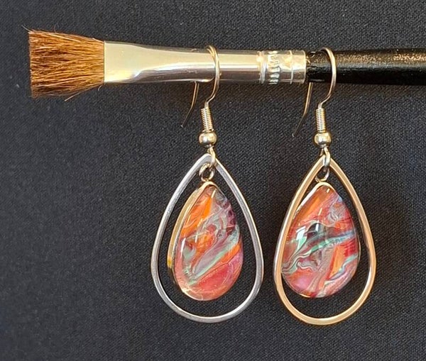 Oorbellen 'Drup' rood/lila/turkoois