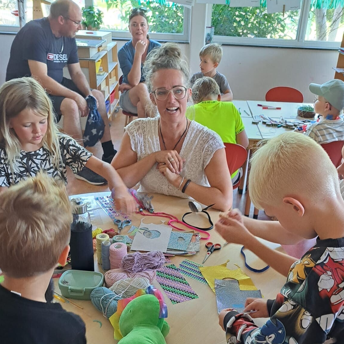 Creatieve workshop Friesland workshop Wommels creatieve teamworkshop vrijgezellenfeest workshop vriendinnen workshop Friesland kinderworkshop event creatieve workshop teamdag kunst workshop Friesland